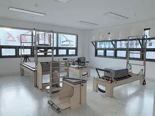 휴필라테스 사진