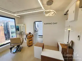 버닝데이 연남점 사진