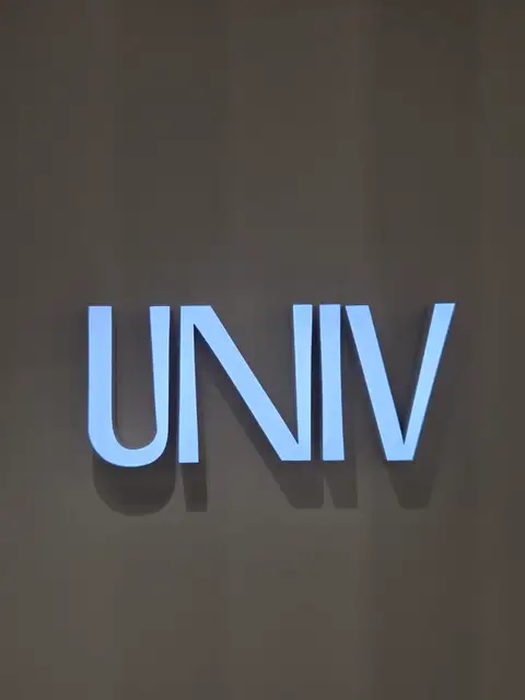 유니브 연남점 사진 5