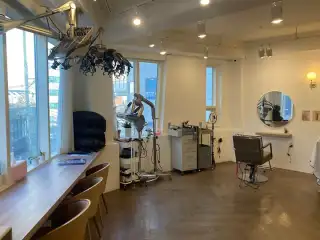 공살롱 사진