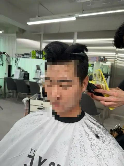 더데이즈헤어 홍대점 사진 4