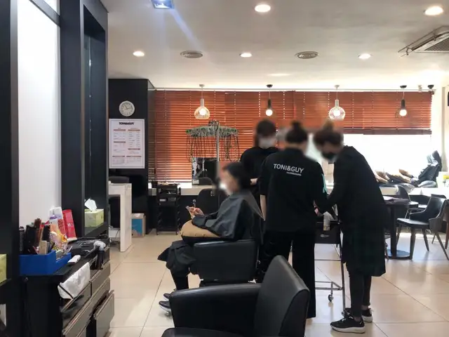 토니앤가이 춘천점 사진 4