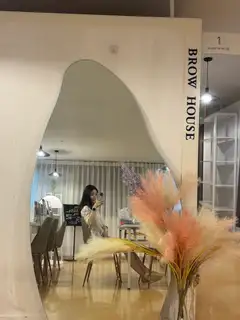 브로우하우스 사진
