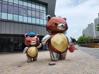 뮤엠 사진