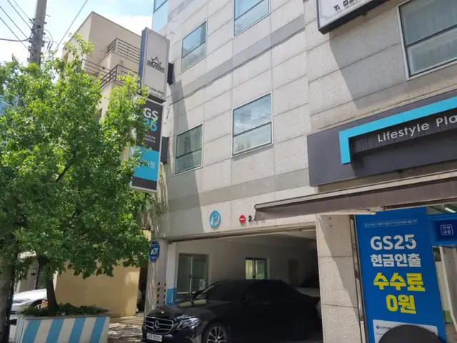 더크라운헤어 서교점 사진 4