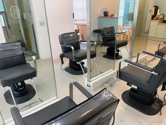 살롱드혜윰 홍대입구역점 사진 4