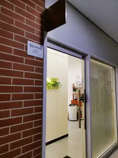뽐브로우 사진