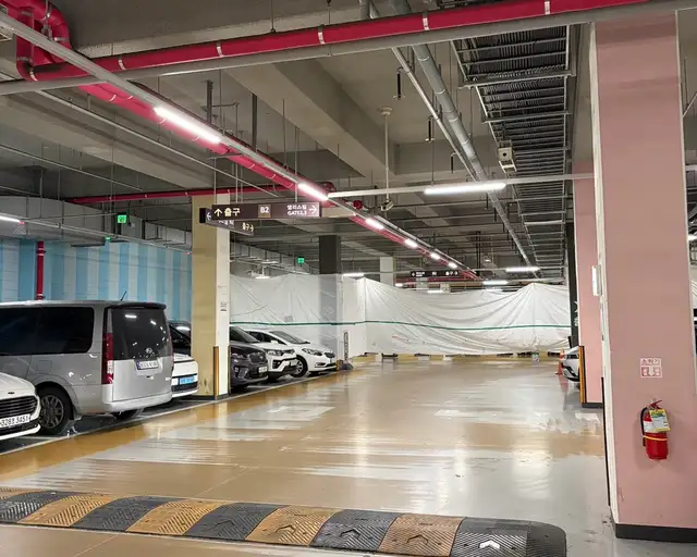 라운드뮤즈 사진 2