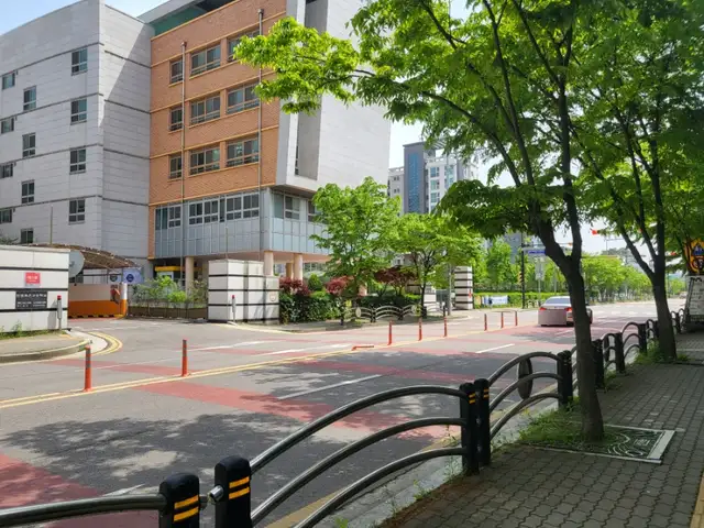 살롱드브로우 사진 4