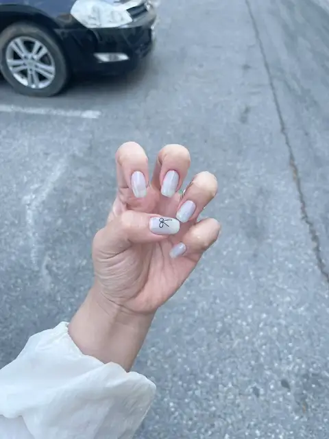 유라네일 사진 2