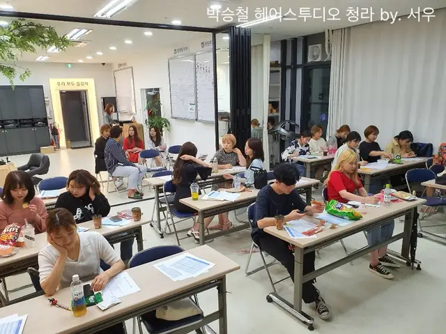 박승철헤어스투디오 청라라임타워점 사진 2