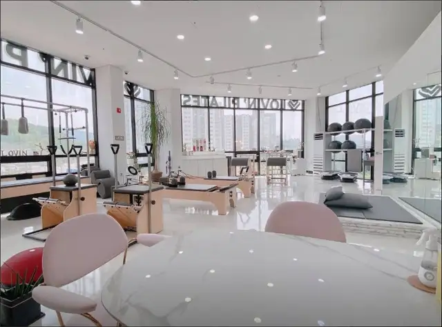 러빈필라테스 사진 2