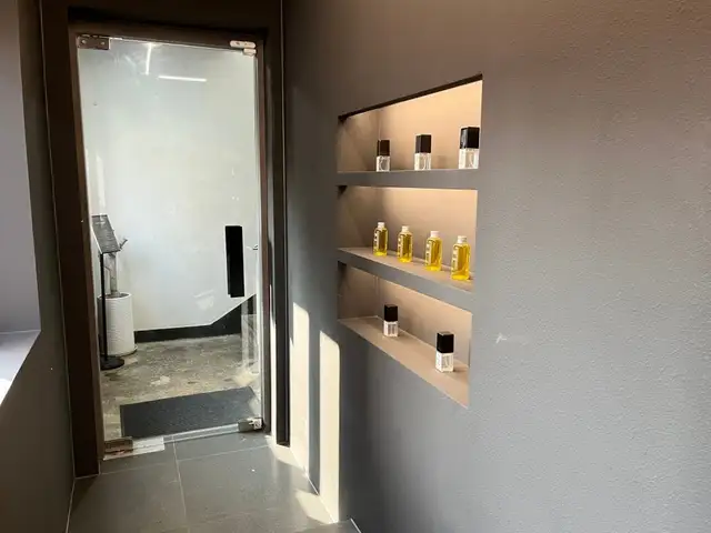 포뷰트 맨즈헤어 홍대본점 사진 2