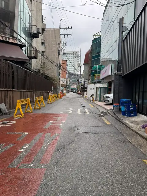 오버마운트 홍대점 사진 3