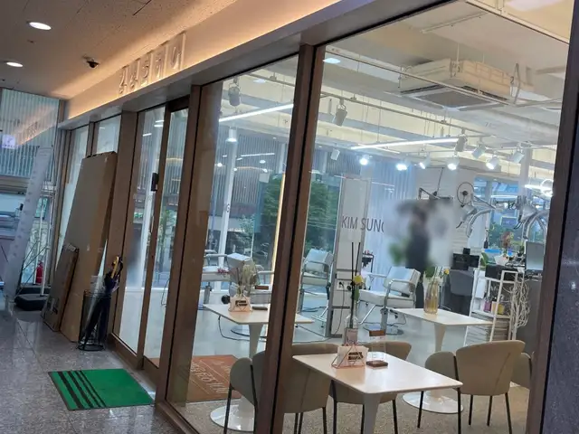 김성희 헤어 마곡발산역점 사진 8