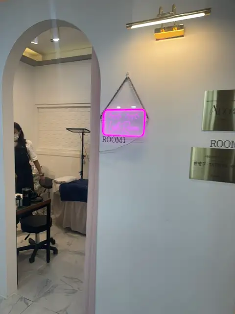 살롱드모 사진 4