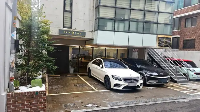 헤어큐브 홍대역점 사진 5