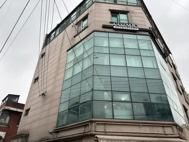 코즈믹 필라테스라운지 서울숲점 사진 4
