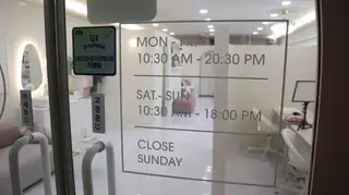 러블유 속눈썹 사진